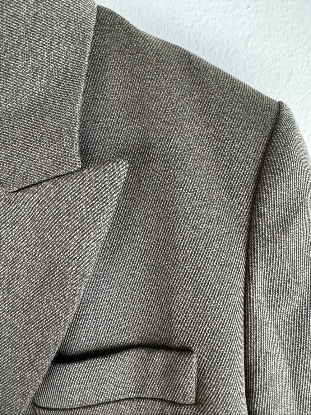 Vince Wool Blend Double Breasted Oversized Blazer Taupe Brown Size 8 - Picture 11 of 16
